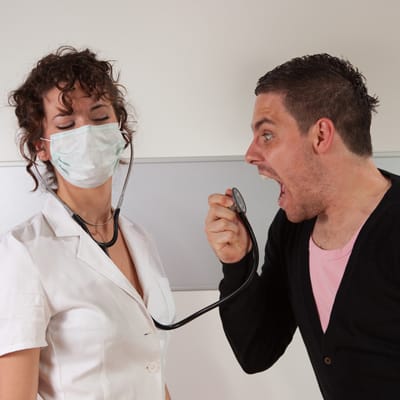 agresion-personal-salud