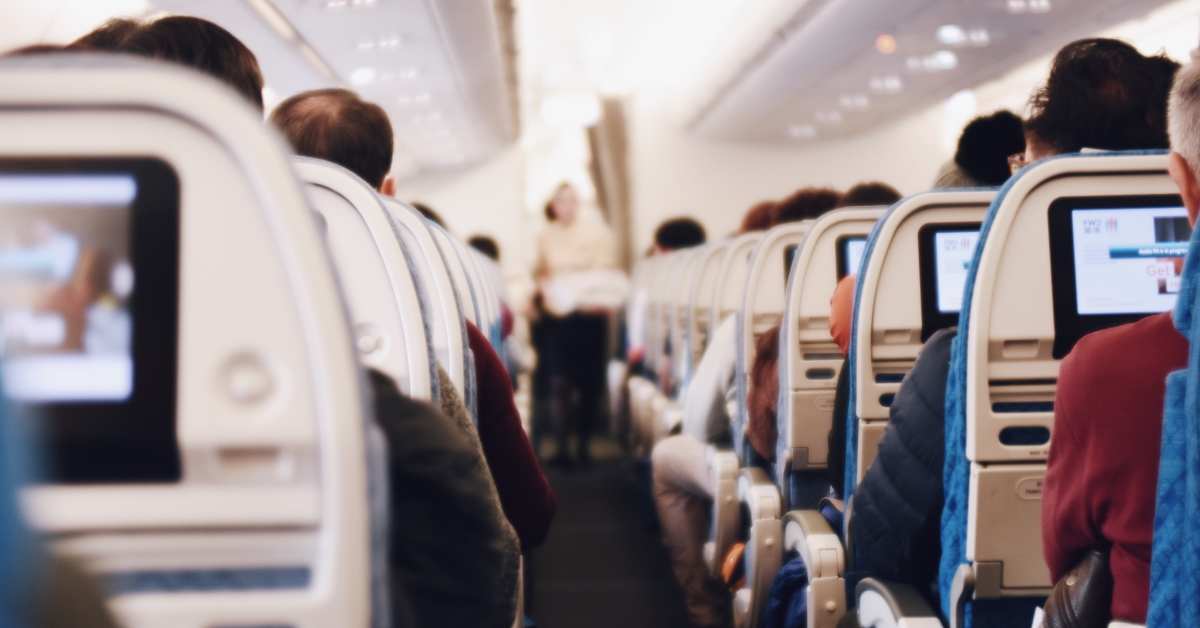 Estando de baja puedo viajar o tengo que quedarme en casa