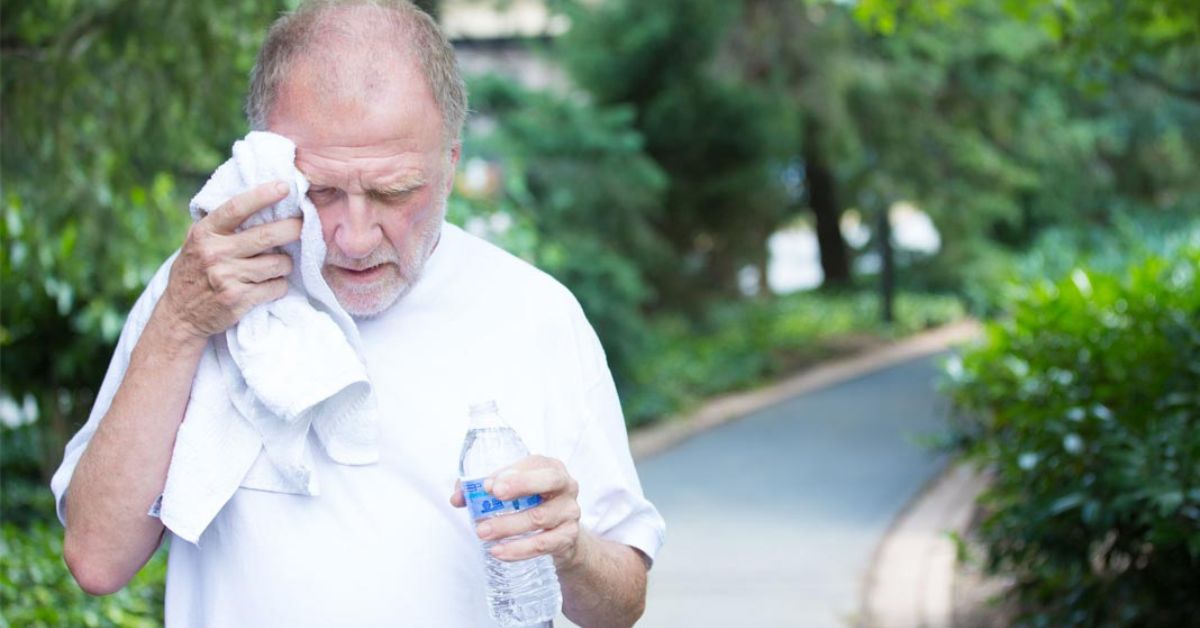 Cómo prevenir los riesgos para la salud de los mayores provocados por el calor